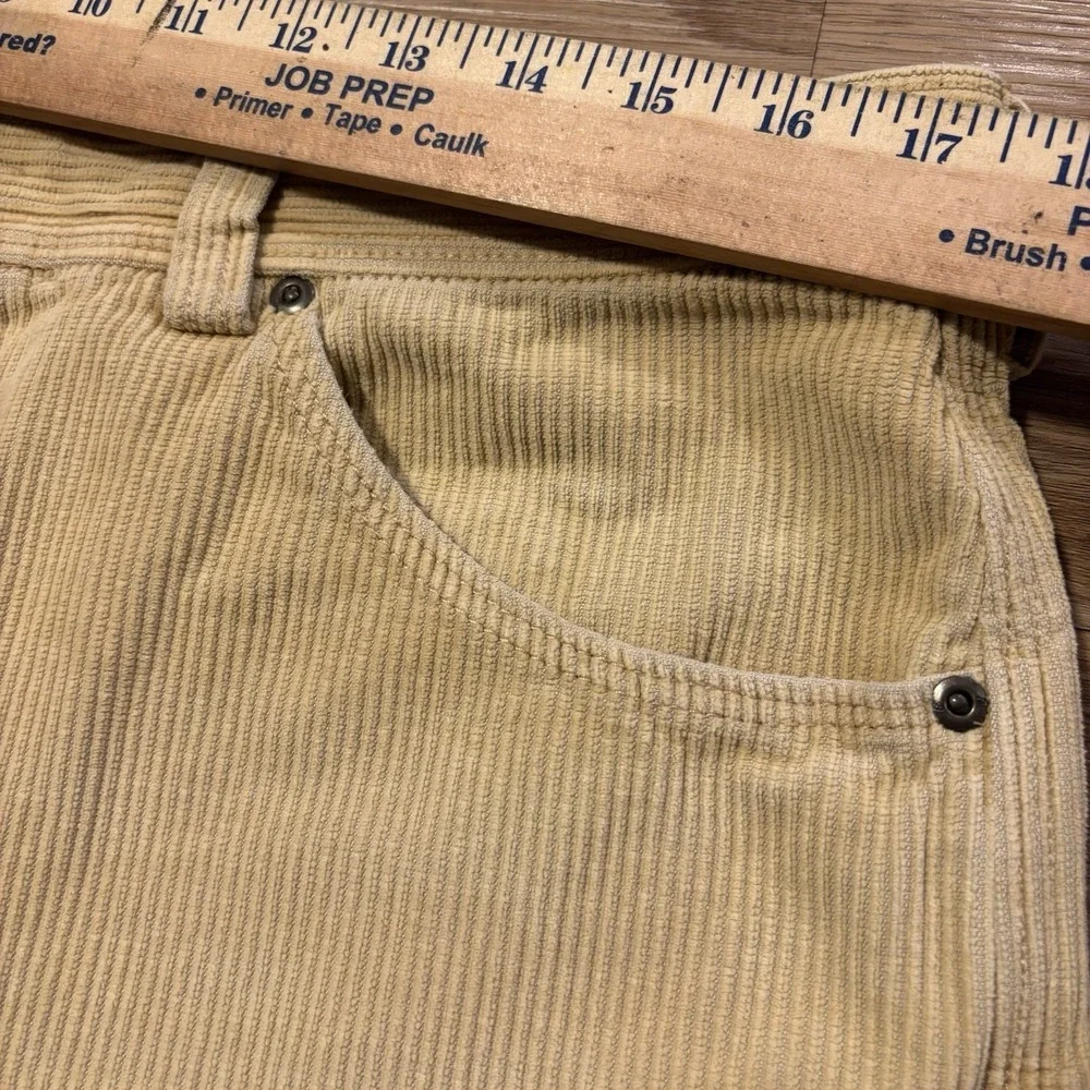 VTG Tommy Bahama Relax Corduroy Shorts Men's 36 Fits 35x9 Tan Silk Cotton Blend